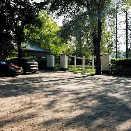The Lodge Bed & Wellness Oisterwijk Sauna, Jacuzzi, Luxury Moergestel Экстерьер фото