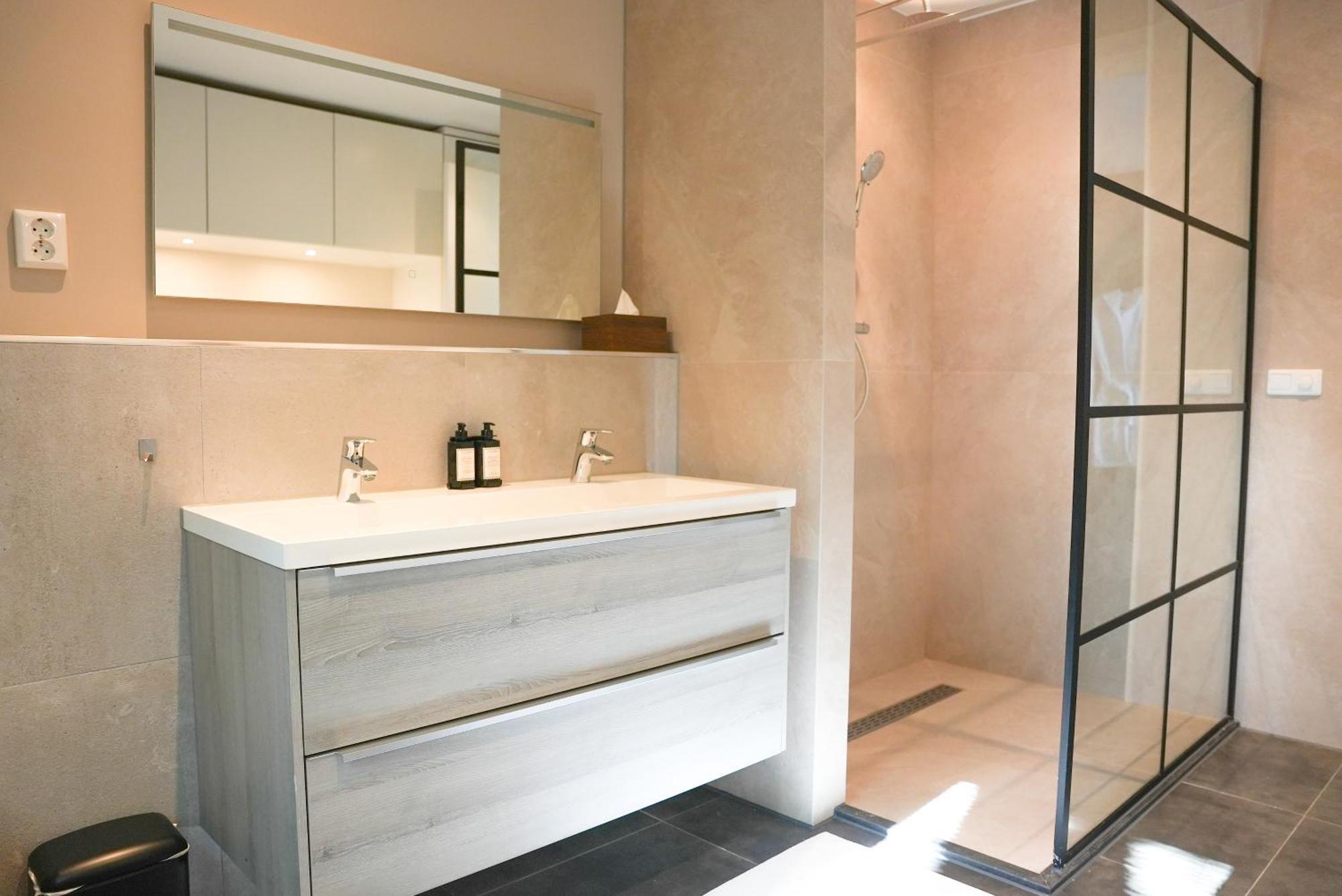 The Lodge Bed & Wellness Oisterwijk Sauna, Jacuzzi, Luxury Moergestel Экстерьер фото