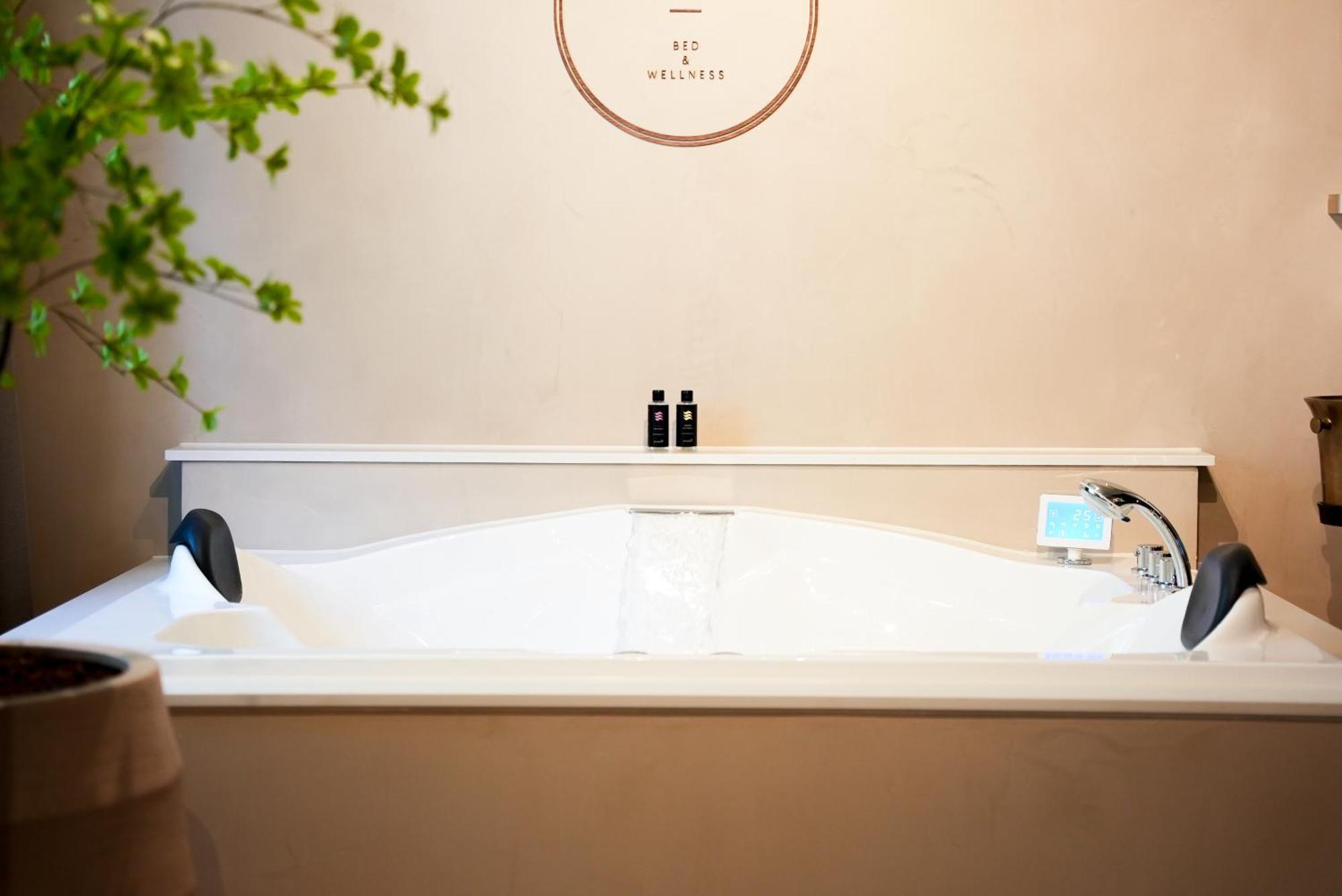 The Lodge Bed & Wellness Oisterwijk Sauna, Jacuzzi, Luxury Moergestel Экстерьер фото